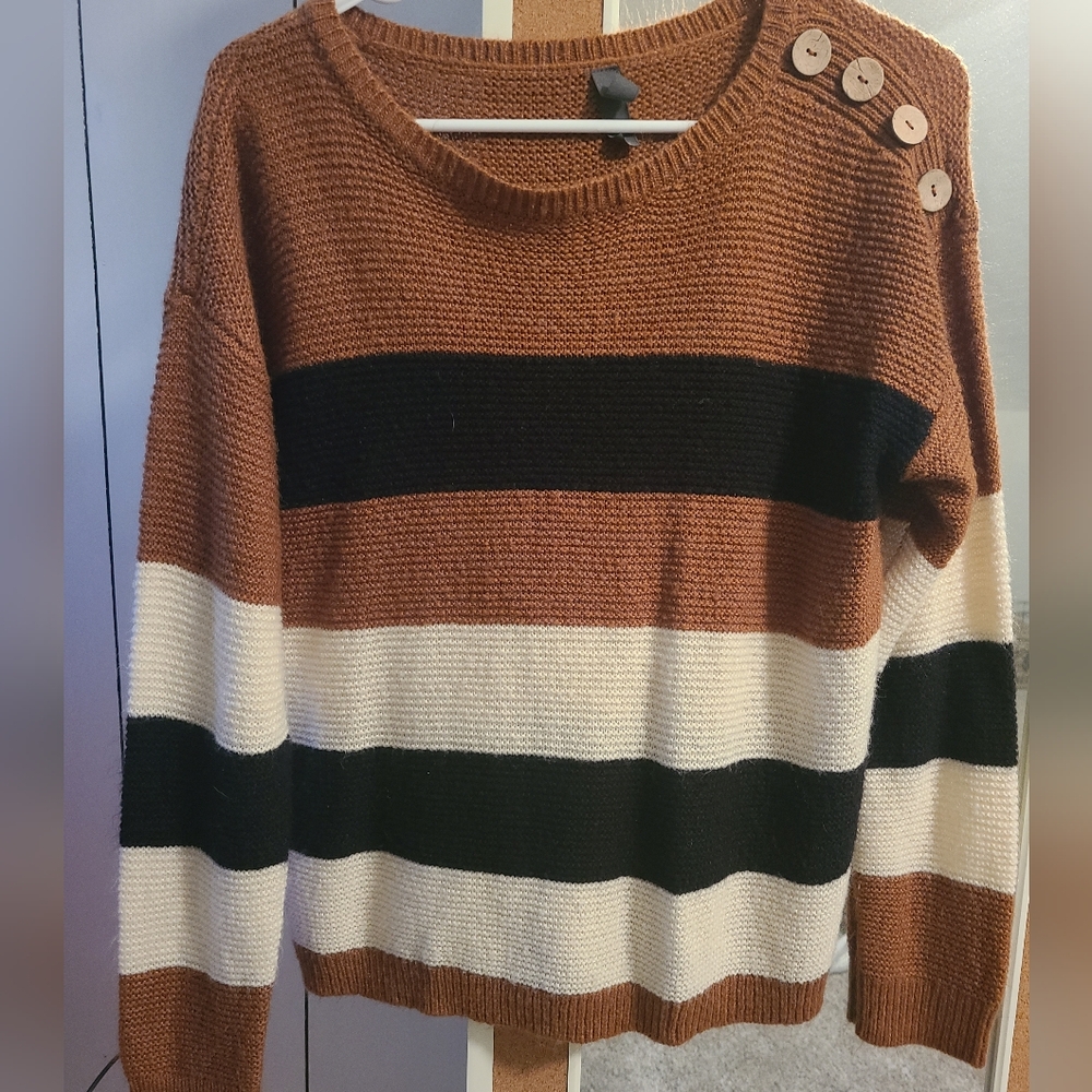 Alya Brown and Black Crew Neck Sweater